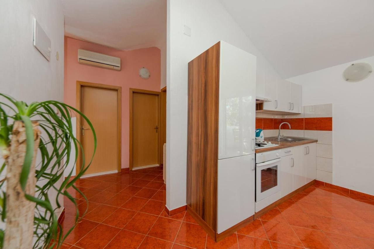 Apartments Danica Trogir Bagian luar foto