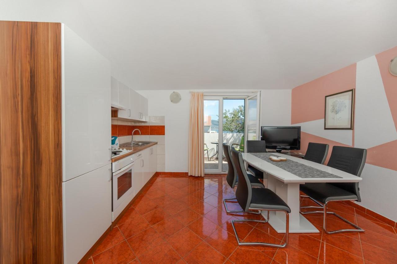 Apartments Danica Trogir Bagian luar foto