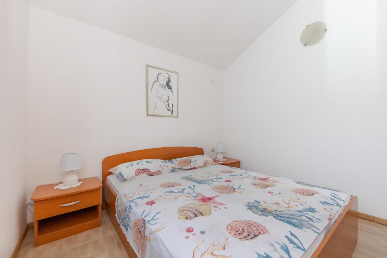 Apartments Danica Trogir Bagian luar foto