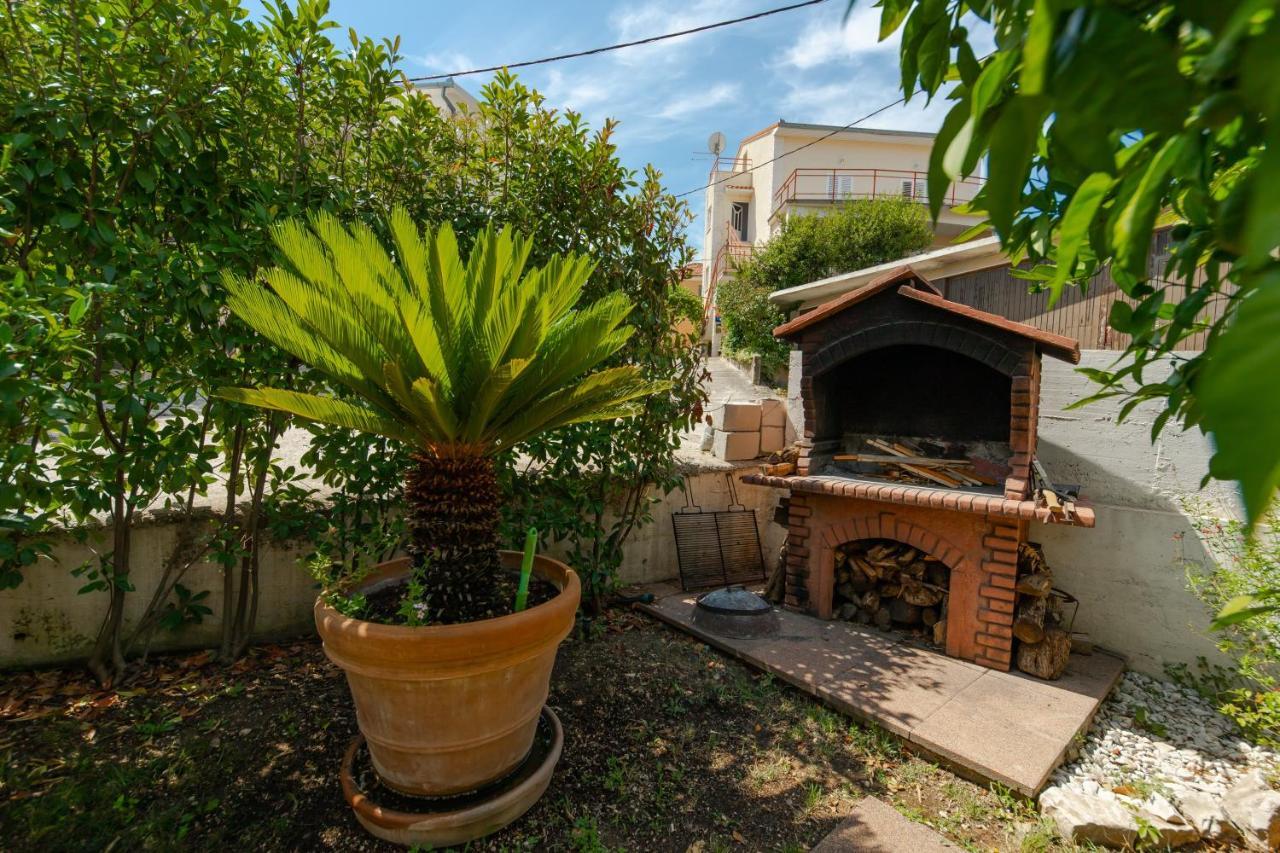 Apartments Danica Trogir Bagian luar foto