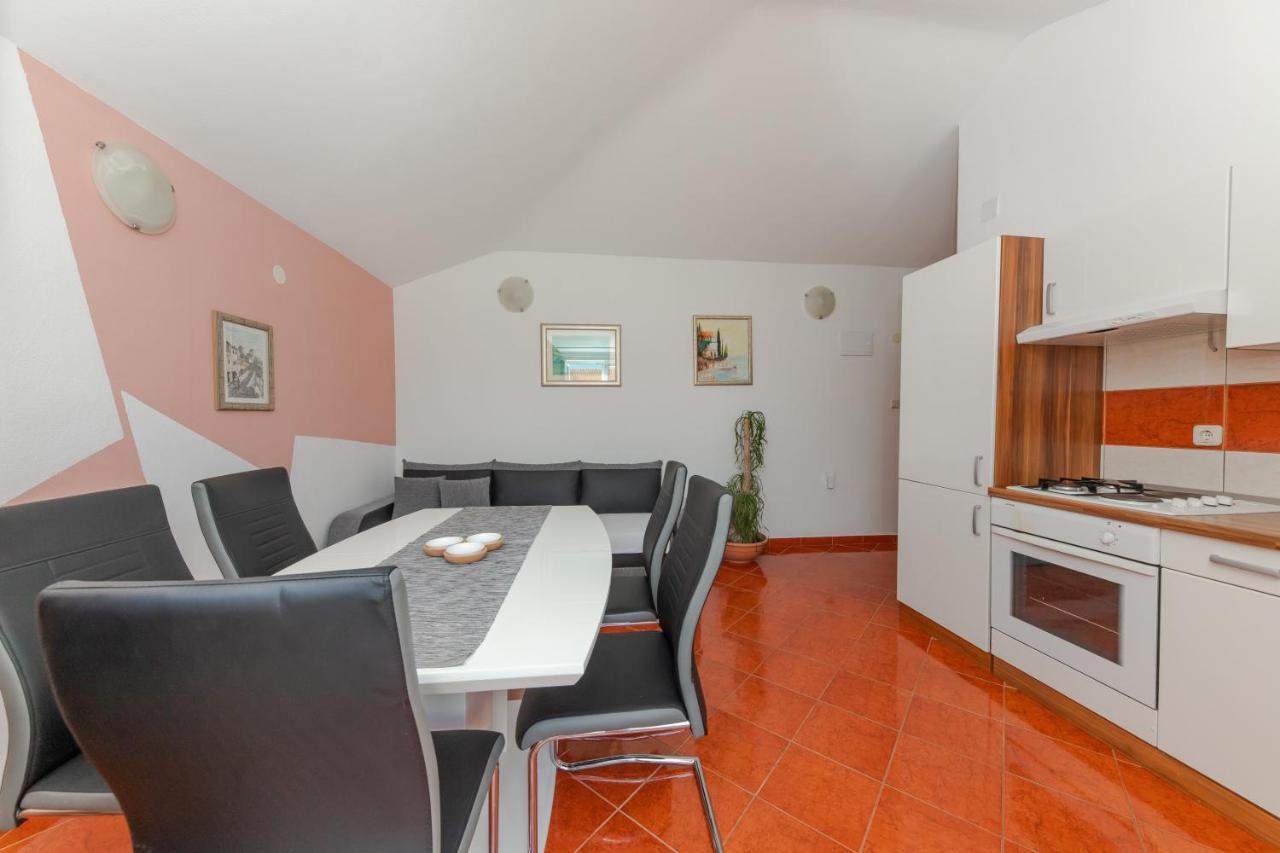 Apartments Danica Trogir Bagian luar foto
