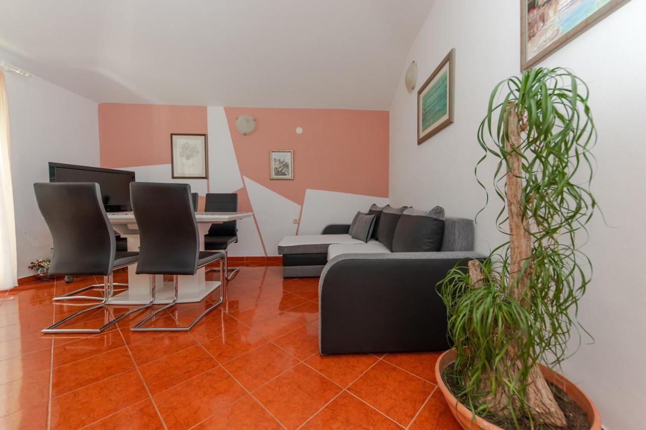 Apartments Danica Trogir Bagian luar foto